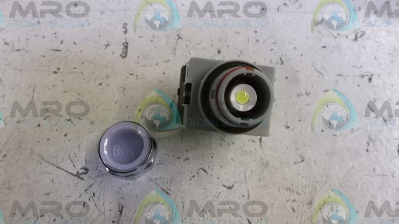 IDEC APW1126D-W PILOT LIGHT  NSMP