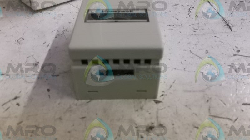 HONEYWELL T7506B1013 TEMPERATURE SENSOR 15-30 DEGREES CELCIUS  NSMP