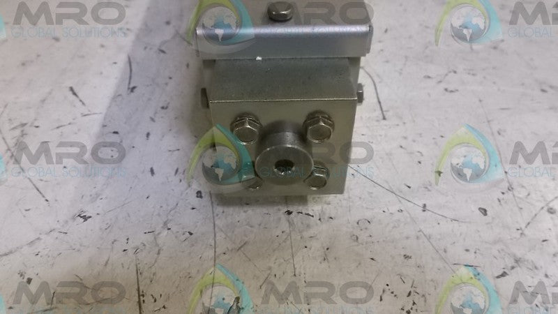 BROOKS 1110-01F1B1U FLOWMETER  UNMP