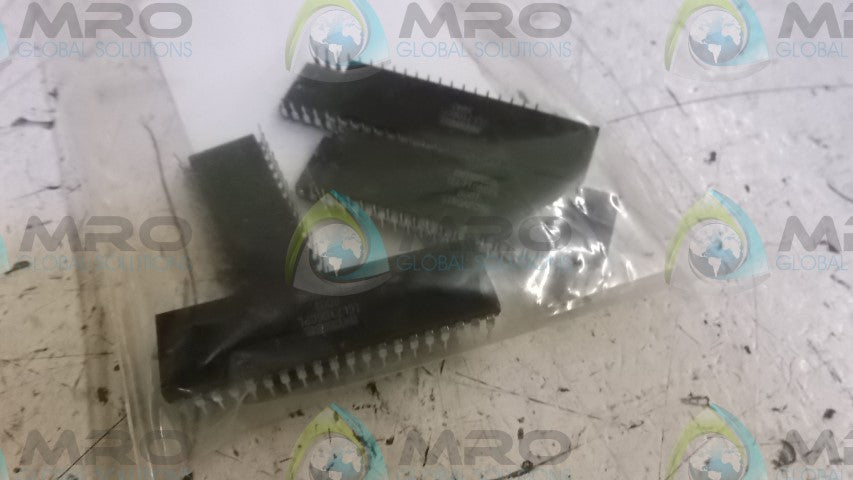 LOT OF 6 INTERSIL ICL7106CPL INTERGRATED CIRCUIT *NEW NO BOX*