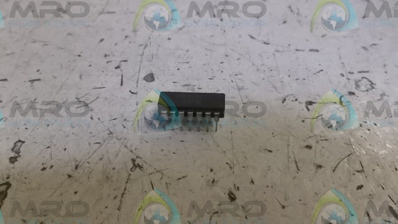 LOT OF 10 DS7820J INTERGRATED CIRCUIT *NEW NO BOX*