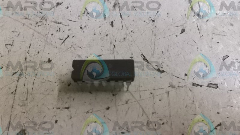 LOT OF 10 DS7820J INTERGRATED CIRCUIT *NEW NO BOX*