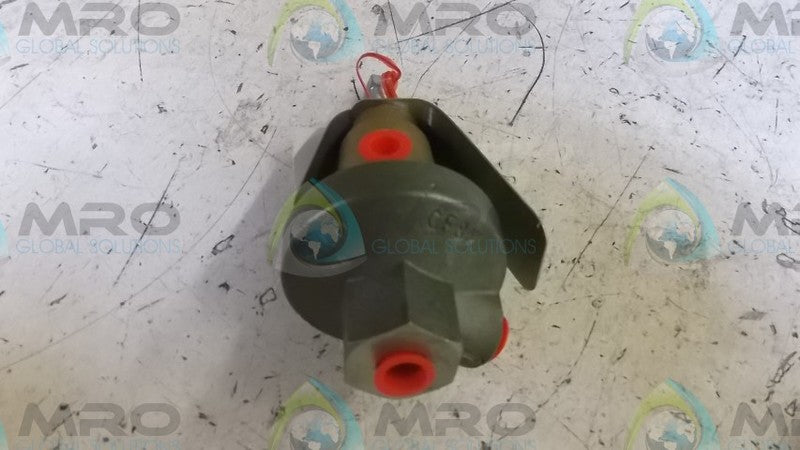 CASHC 1465 SST/BRZ/S1 REGULATOR * NEW IN BOX *