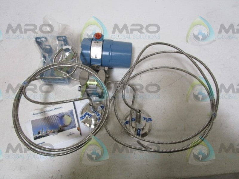 ROSEMOUNT 1151DP5E22SM1B1 W/ TWO 1199DNC10SSCW70LA00 * NEW IN BOX *
