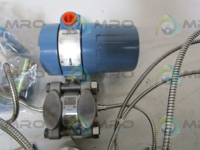 ROSEMOUNT 1151DP5E22SM1B1 W/ TWO 1199DNC10SSCW70LA00 * NEW IN BOX *