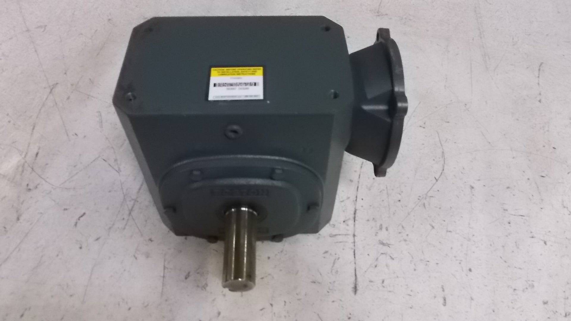 BOSTON GEAR F73230B5G GEAR REDUCER * NEW *