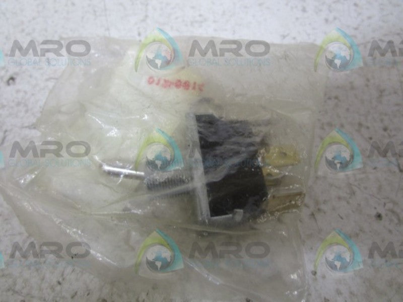 MCGILL 0121-0014 TOGGLE SWITCH * NEW IN FACTORY BAG *