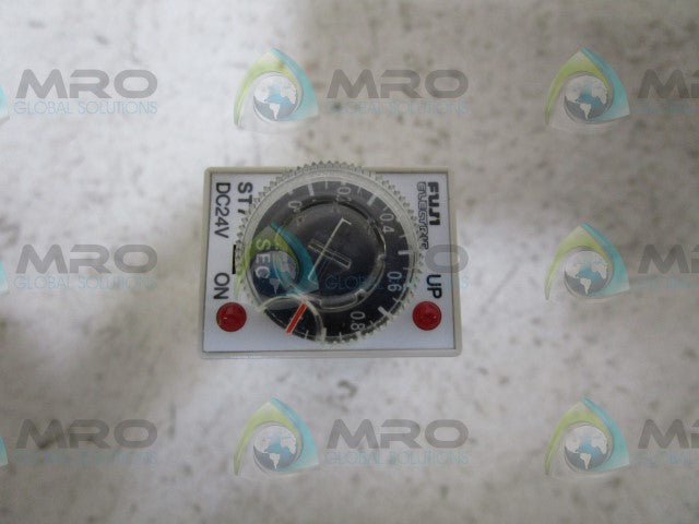 FUJI ELECTRIC ST7P-2 TIMER RELAY 0-0.8 SEC * NEW IN BOX *