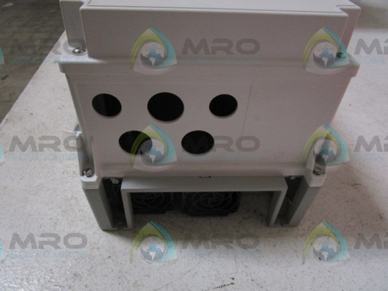 ALLEN BRADLEY 20AB028C3AYNANC0 SERIES A AC DRIVE * NEW IN BOX *