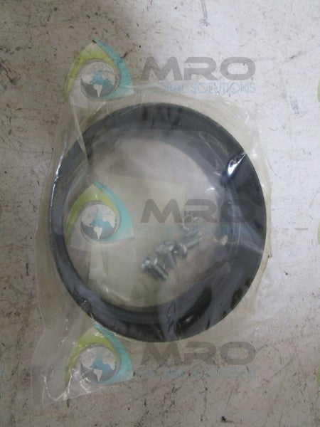 LOVEJOY 68514447933 COLLAR W/SCREWS * NEW IN FACTORY BAG *