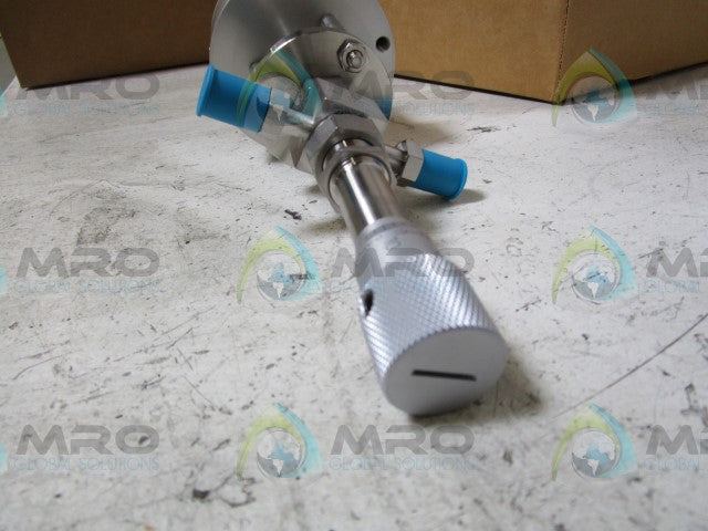 LOT OF 3 SWAGELOK SS-4BBMG-9471 VALVE *NEW IN BOX*