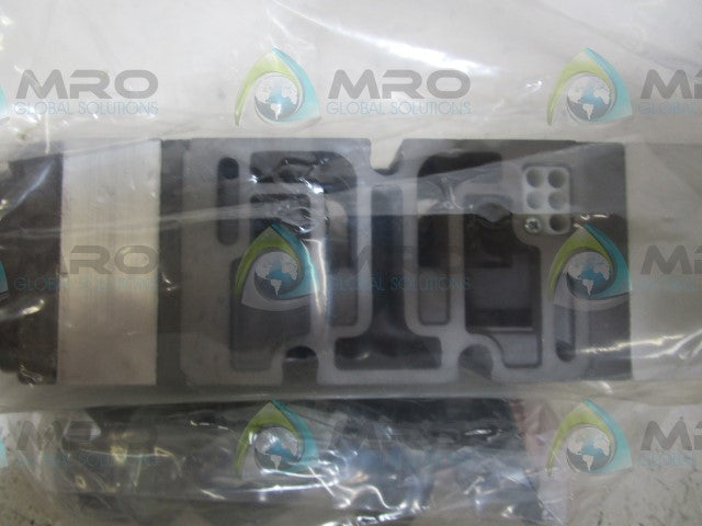 NUMATICS 554RQ100J PRESSURE REGULATOR * NEW IN FACTORY BAG *
