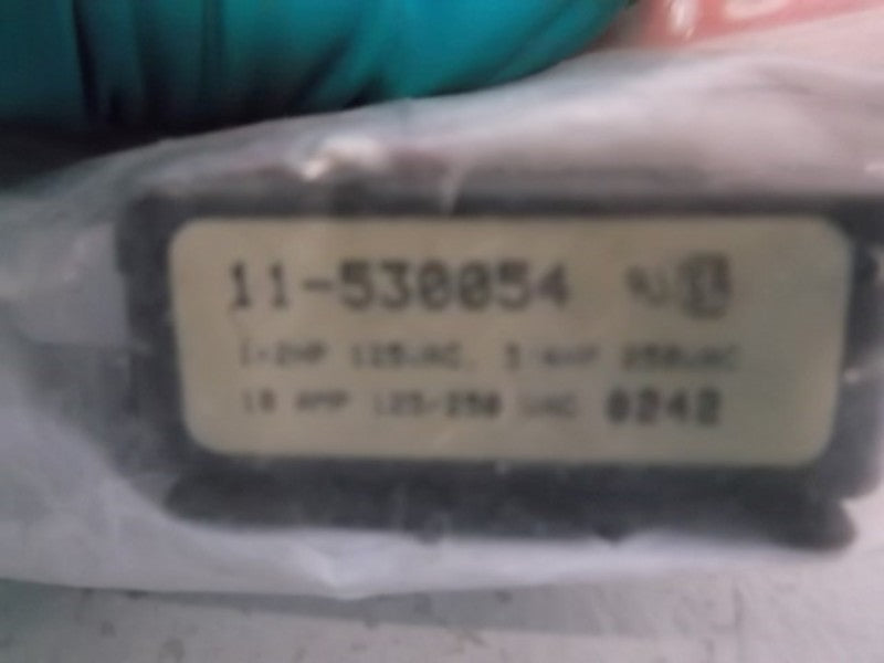 LINCOLN ELECTRIC T13541-2 SWITCH * NEW IN FACTORY BAG *