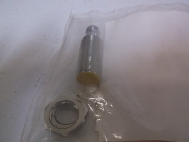 TURCK BI 8-M18-AP6X-H1141 PROXIMTY SWITCH * FACTORY BAG *