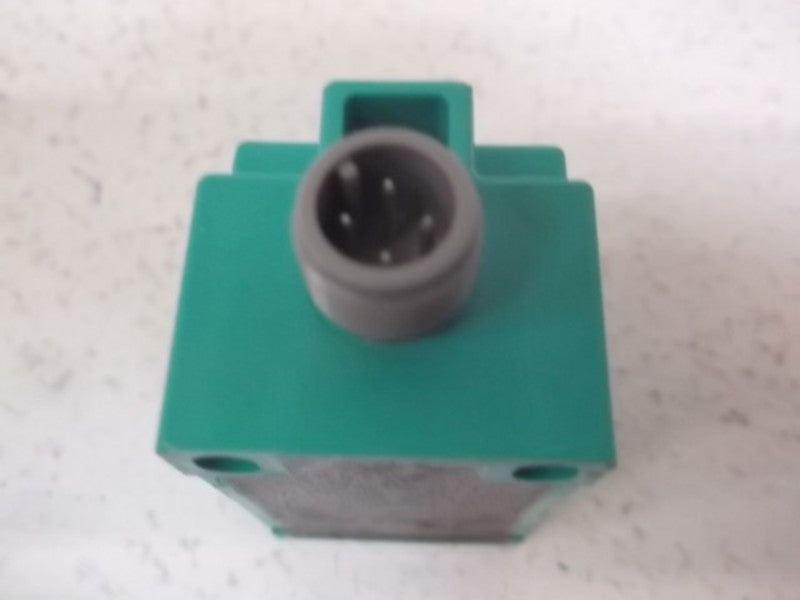 PEPPERL+FUCHS NBN15-F11-E2-V1 INDUCTIVE SENSOR * NEW IN FACTORY BAG *
