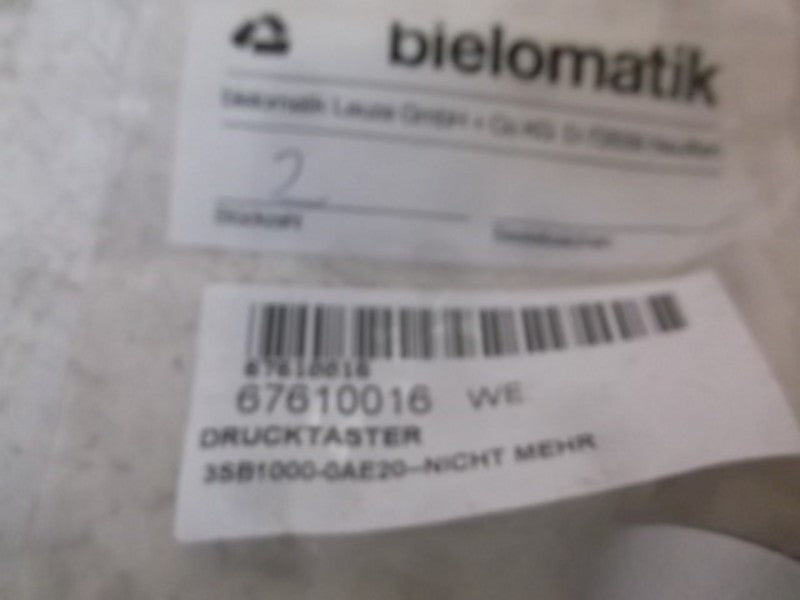 LOT OF 2 BIELOMATIK 3SB1000-0AE20 PUSHBUTTON OPERATOR 22MM *NEW IN A BAG*