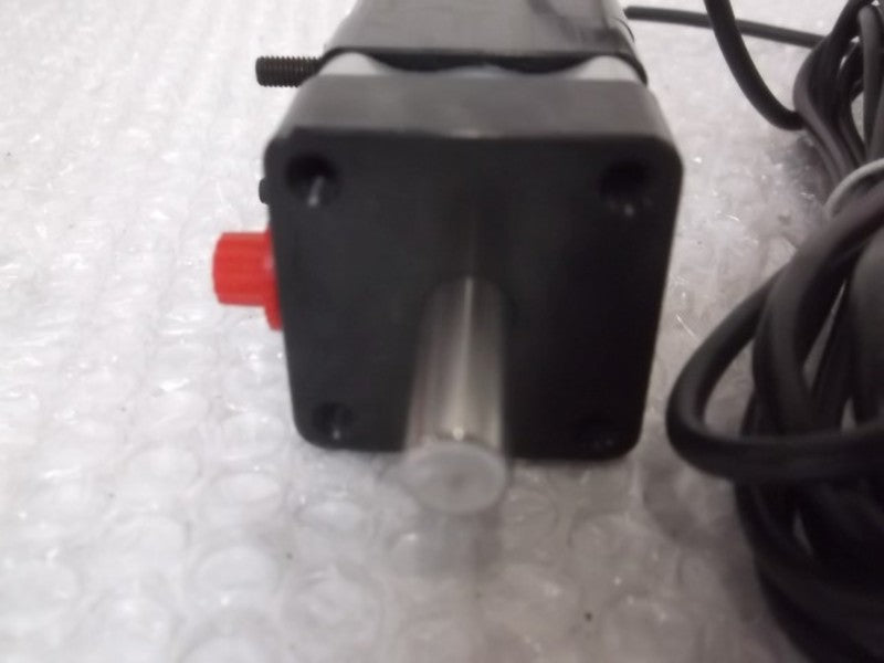 TURN-ACT 013-1Y1-400-A08 ROTARY ACTUATOR W/A178-9 (2) * NEW *