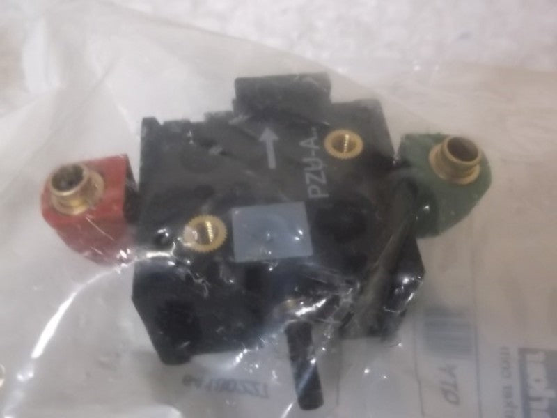 PARKER PZU-A12 STEP MODULE SUBBASE 3 PORT BASE SWIVEL * FACTORY BAG *