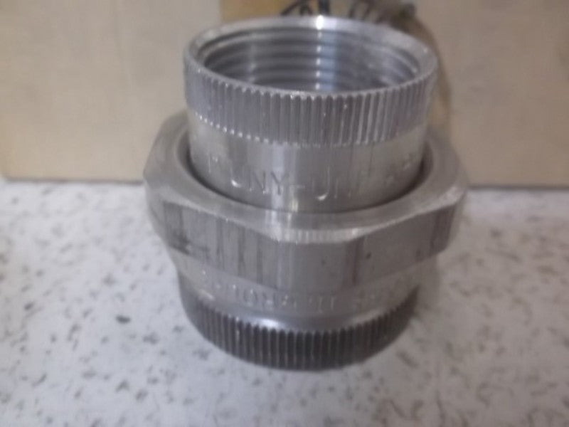 LOT OF 5 APPLETON UNF100NR-A 1" ALUMINUM FEMALE UNION CONNECTOR *NEW IN BOX*