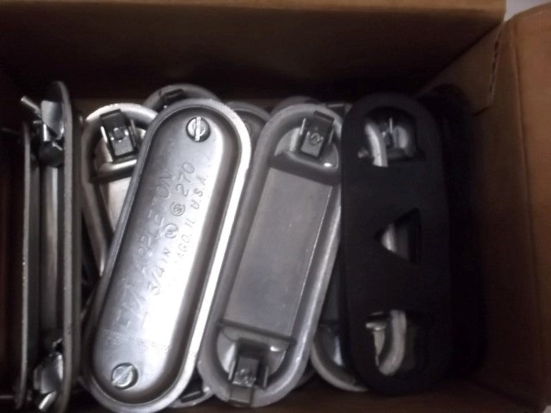 LOT OF 15 APPLETON FM7 CONDUIT BODY GRAYLOY 3/4" *NEW IN BOX*
