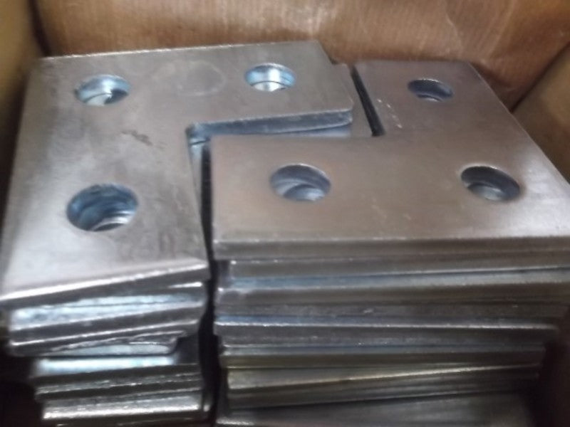LOT OF 25 WCF36 CORNER ANGLE PLATE *NEW IN BOX*