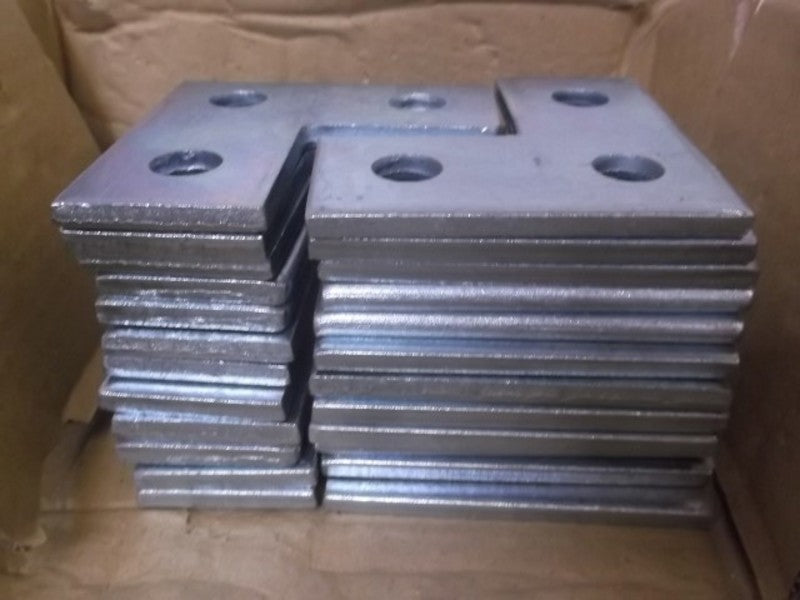 LOT OF 24 WCF36 CORNER ANGLE PLATE *NEW IN BOX*