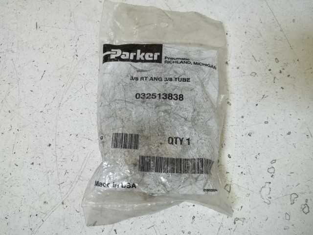 PARKER 032513838 3/8 RT ANG 3/8 TUBE * NEW IN A FACTORY BAG *