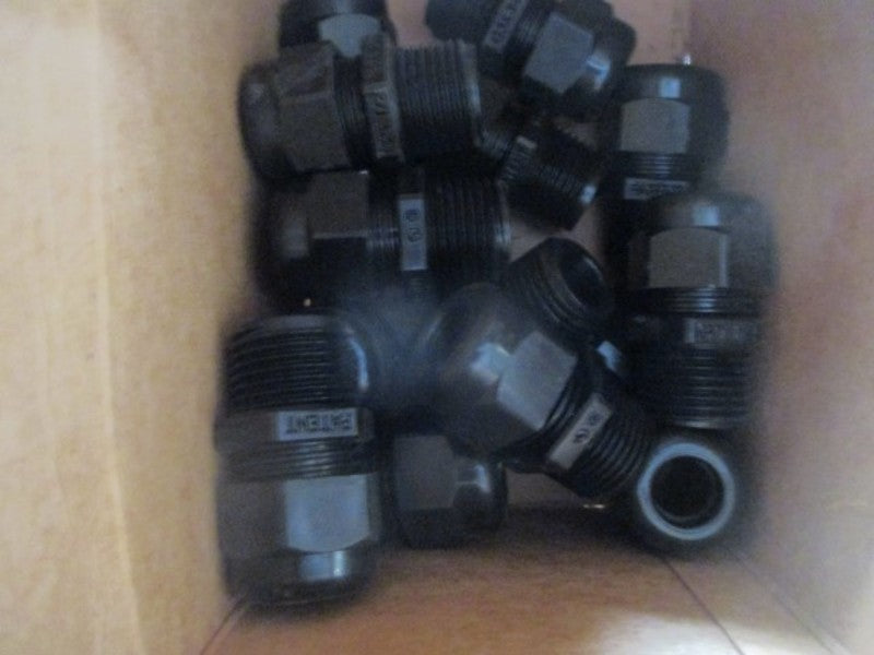LOT OF 16 NEER NCG-11 LIQUID TIGHT HUBS NYLON 1/2" *NEW IN BOX*