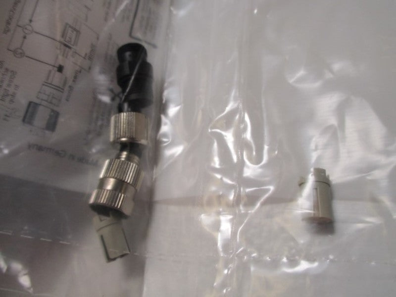 PHOENIX CONTACT SACC-M8MS-3PCON CONNECTOR MALE 3 PIN 4AMP * FACTORY BAG *
