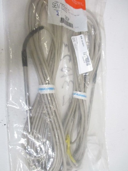 LOT OF 2 TRANE SEN-0205 TEMPERATURE SENSORS *FACTORY BAG*
