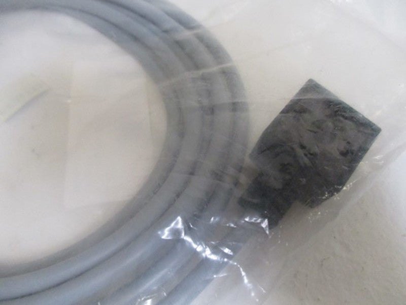 FESTO KMC-1-24DC-2,5-LED PLUG SOCKET W/CABLE * FACTORY BAG *