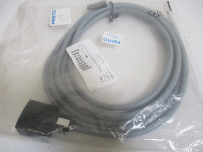 FESTO KMC-1-24DC-2,5-LED PLUG SOCKET W/CABLE * FACTORY BAG *