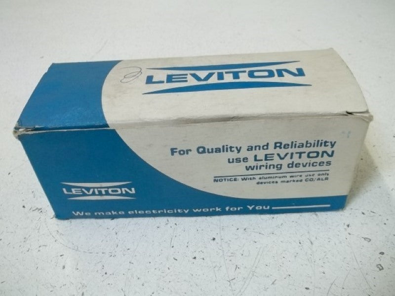 LOT OF 10 LEVITON 467 FLOURESCENT PEDESTAL LAMPHOLDER *NEW IN BOX*