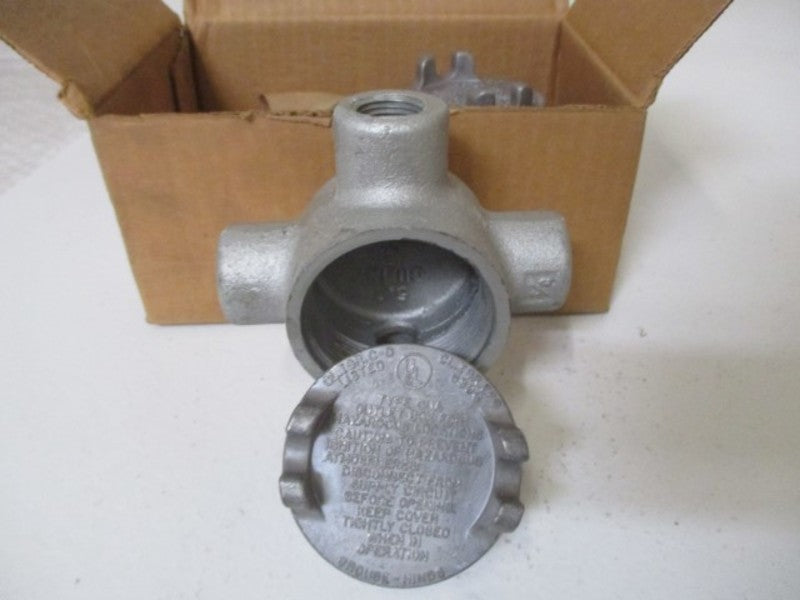 LOT OF 2 CROUSE-HINDS GUAX14 CONDUIT OUTLET BOX 1/2" *NEW IN BOX*