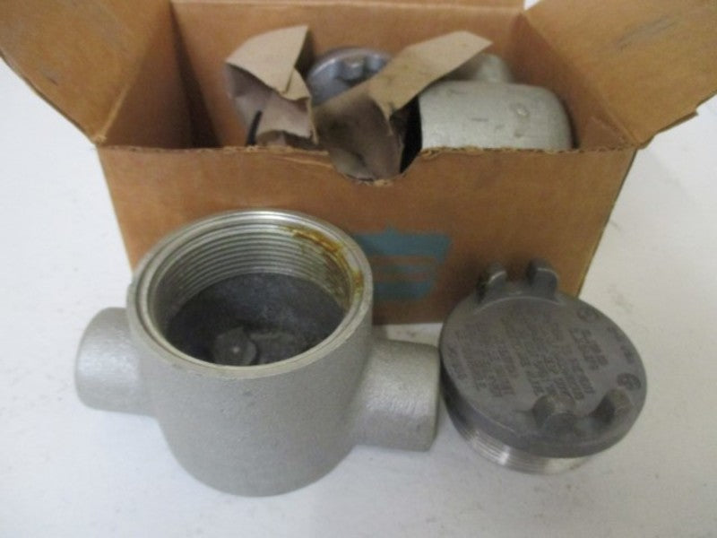 LOT OF 2 CROUSE-HINDS GUAC14 OUTLET BOX 1/2" W/O-RING GASKET *NEW IN BOX*