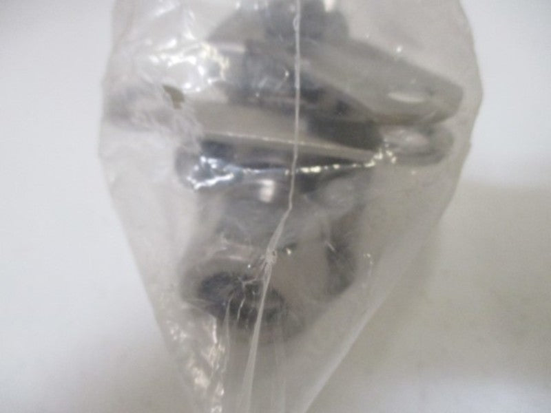 SWAGELOK SS-63TS12-JL SS 3-PIECE BALL VALVE LOCKING HANDLE * NEW FACTORY BAG *