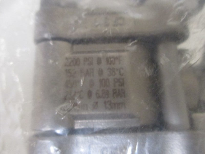 SWAGELOK SS-63TS12-JL SS 3-PIECE BALL VALVE LOCKING HANDLE * NEW FACTORY BAG *