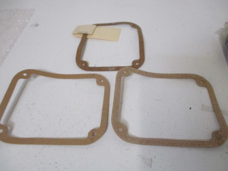 LOT OF 3 FISHER 1H853804042 GASKET COVER *NEW NO BOX*