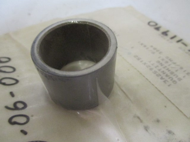 FISHER 13A2592X152 BUSHING * ORIGINAL PACKAGE *