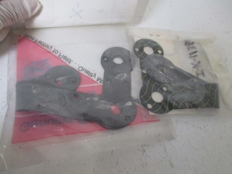 LOT OF 3 FISHER 1C897303012 RELAY GASKET *NEW IN A BAG*