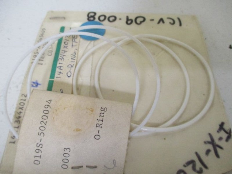 LOT OF 4 FISHER 14A1344X012 O-RINGS *NEW NO BOX*