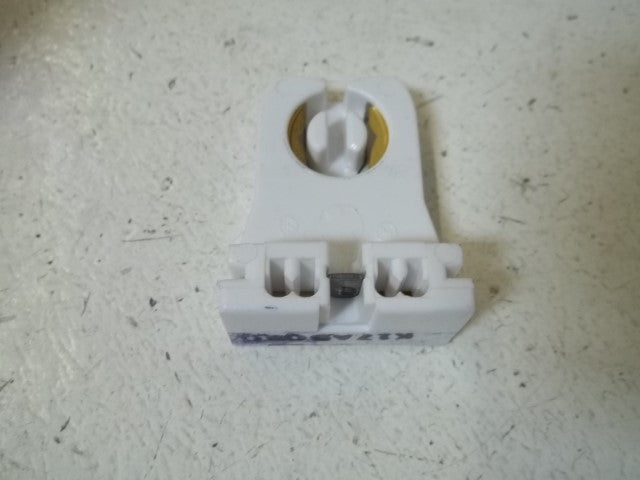 LOT OF 10 LEVITON 13053-UN LAMPHOLDER PEDESTAL BASE *NEW IN BOX*
