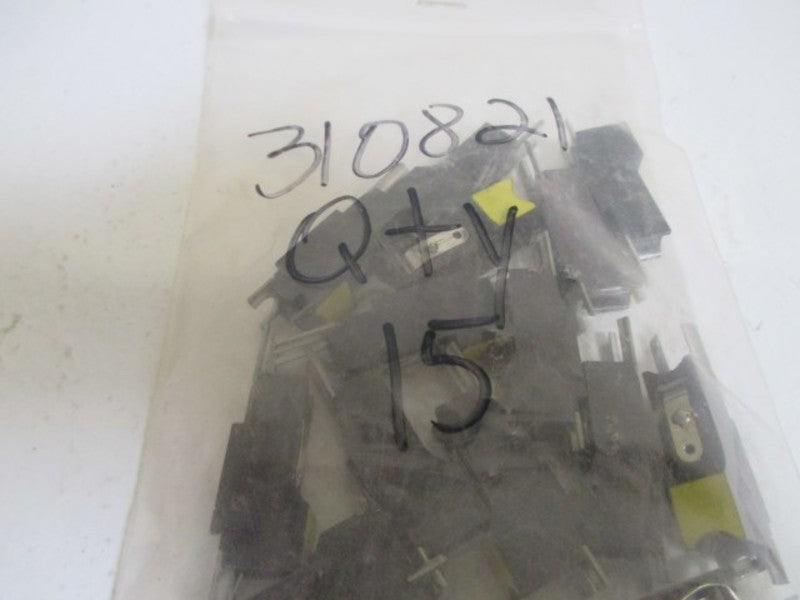 LOT OF 15 310821 CONNECTORS *NEW IN A BAG*