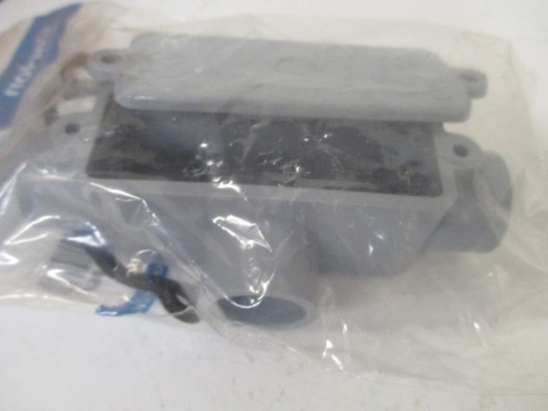 LOT OF 10 E983D-CAR TYPE T CONDUIT BODY *NEW IN BOX*