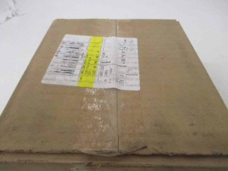 LOT OF 5 THOMAS&BETTS 2574 2" STRAIN RELIEF CONNECTOR STRAIGHT *FACTORY SEALED*