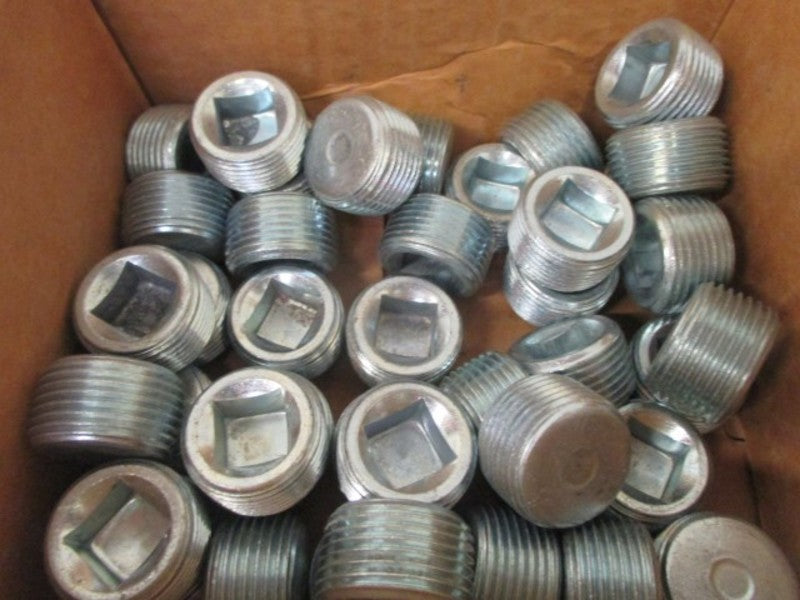 LOT OF 40 CROUSE-HINDS PLG2 RECESSED PIPE PLUG 3/4" *NEW IN BOX*