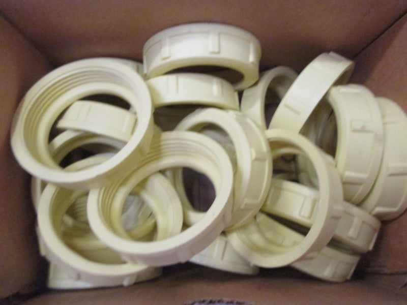 LOT OF 25 HUBBELL 1406 1-1/2" INSULATING BUSHING *NEW IN BOX*