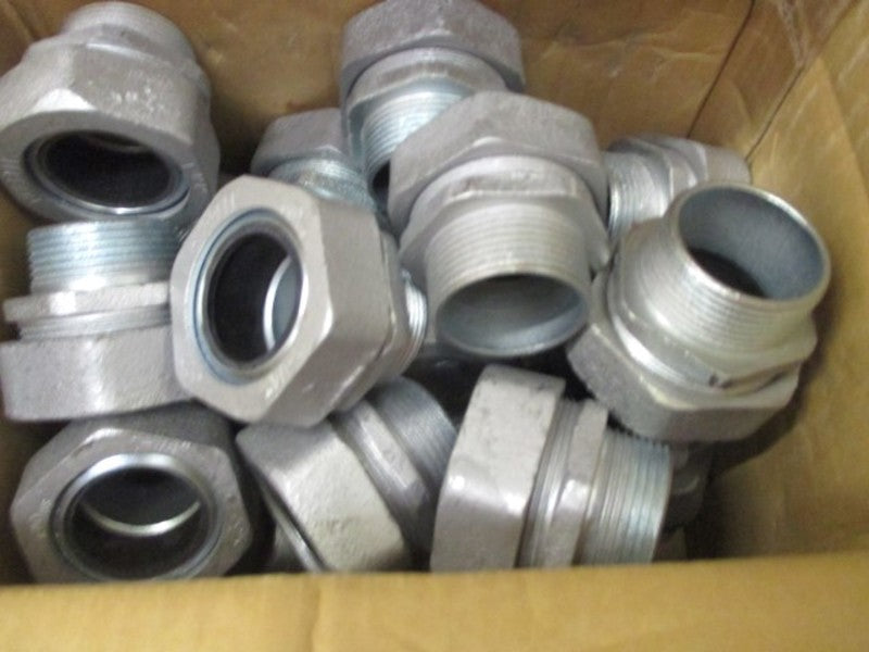 LOT OF 25 HUBBELL 3705-3 1-1/4" STRAIGHT CORD CONNECTOR *NEW IN BOX*