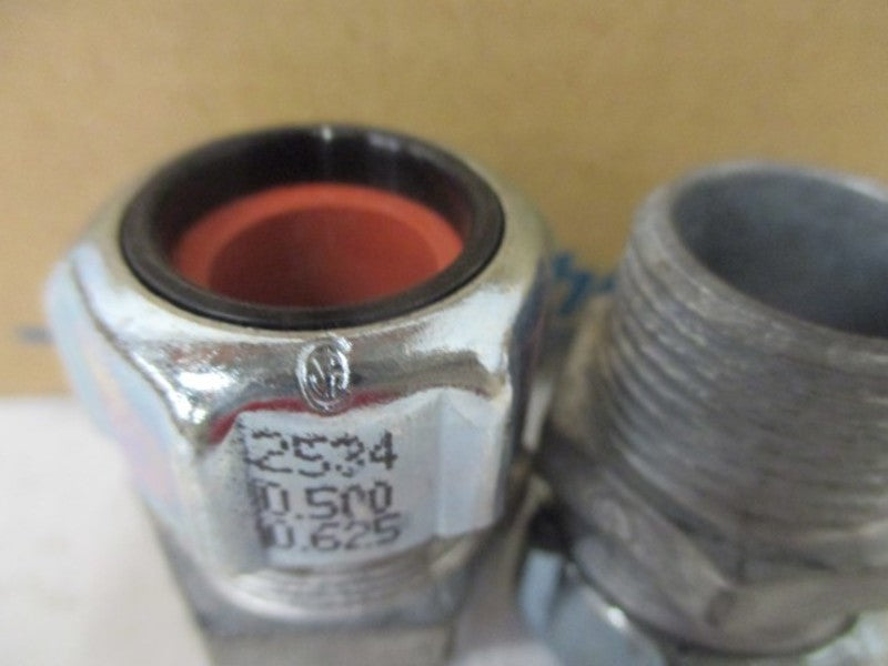 LOT OF 10 THOMAS & BETTS 2534 3/4" STRAIN RELIEF CORD CONNECTOR *NEW IN BOX*