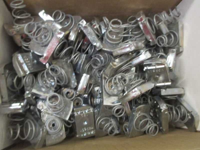 LOT OF 100 B-LINE N521 ZN SPRING NUT *NEW IN BOX*